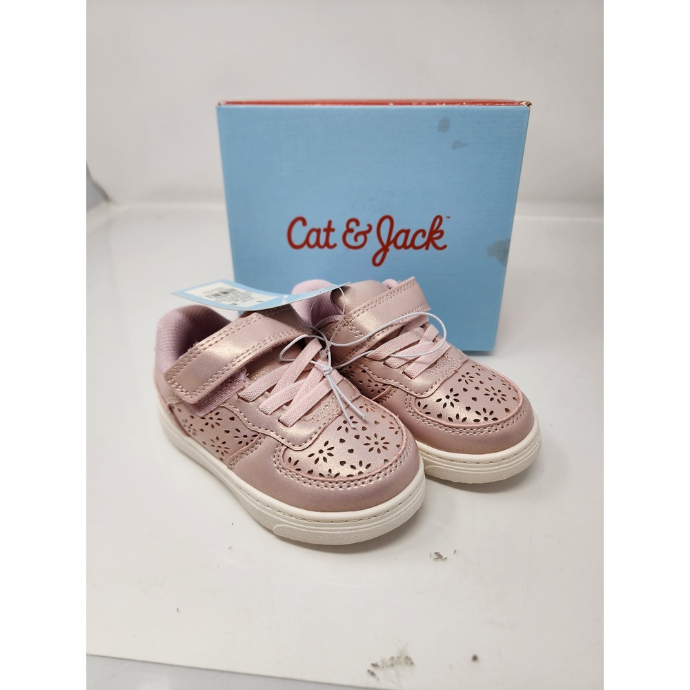 Cat & Jack Girls Slip On Sneakers Pink Faux Leather Casual Size 6
